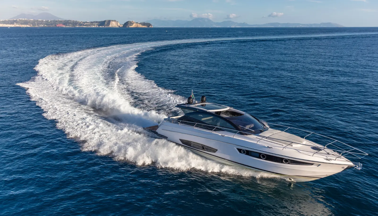 Yacht on the water after Webasto marine battery system installed by SYG in Fort Lauderdale